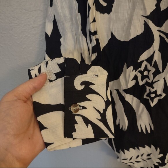 Cklass Fashionline Black Ivory Floral Long Sleeve Blouse Size Medium - Picture 9 of 13